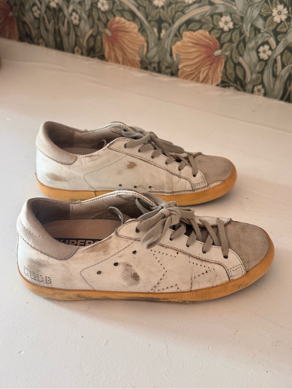 Golden Goose superstar sneakers - Picture 2 of 4
